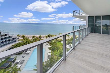 2200 N Ocean Blvd