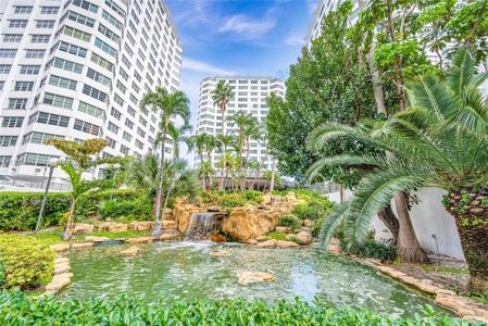 999 Brickell Bay Dr