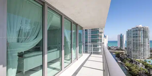 330 Sunny Isles Blvd