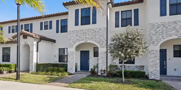 11871 SW 247th Ter