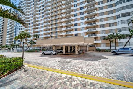 1985 S Ocean Dr