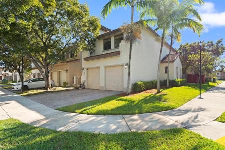 8934 SW 227th Ter