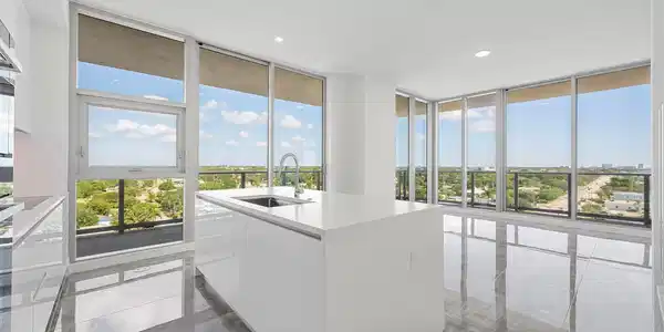 220 Lake Shore