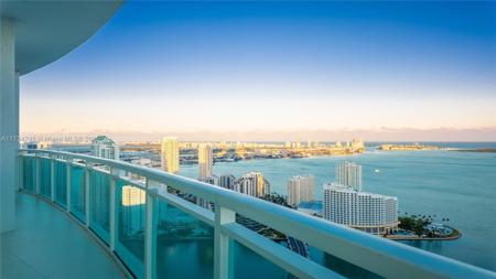 950 Brickell Bay Dr