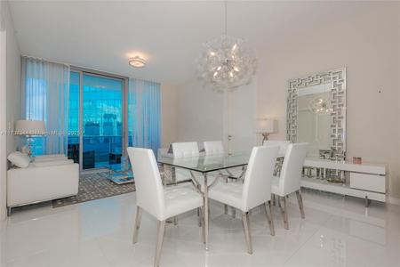 200 Biscayne Boulevard Way