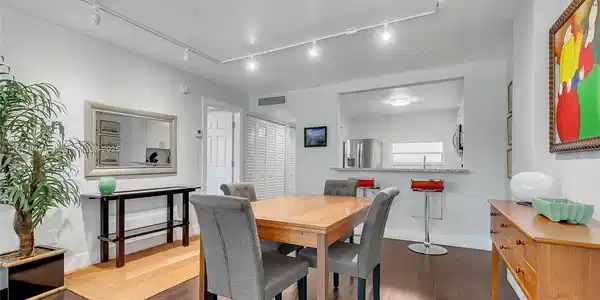 100 Ocean Lane Dr