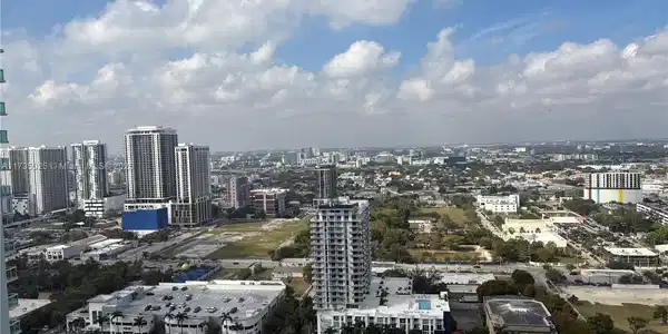 1800 N Bayshore Dr