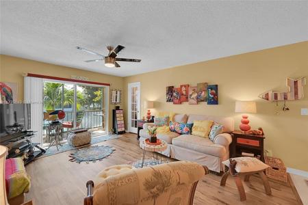 6239 Bay Club Dr