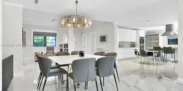 4363 Nautilus Dr