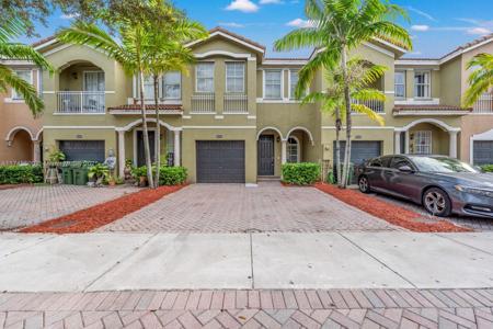 2474 SE 15th Ct