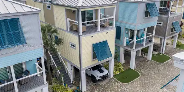 101 11th Street Ocean, Unit 17
