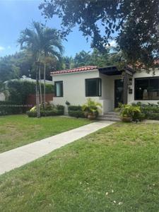 890 NE 72nd Terrace