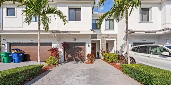10887 SW 232nd Ter