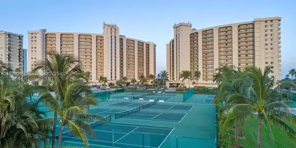 300 Ocean Trail Way