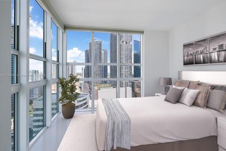 950 Brickell Bay Dr
