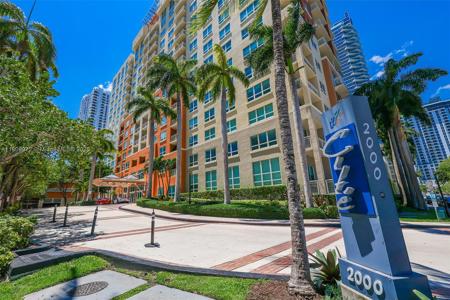 2000 N Bayshore Dr