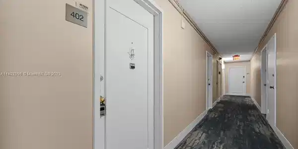 18061 Biscayne Blvd Unit 402