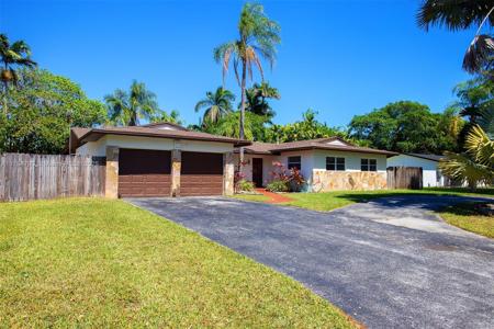 8865 SW 183rd Ter