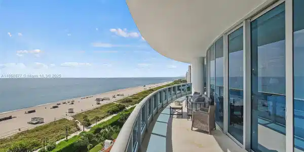 5959 Collins Ave