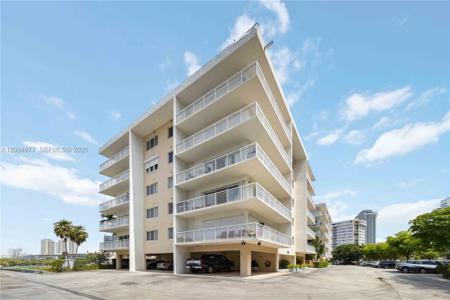 126 Golden Isles Dr