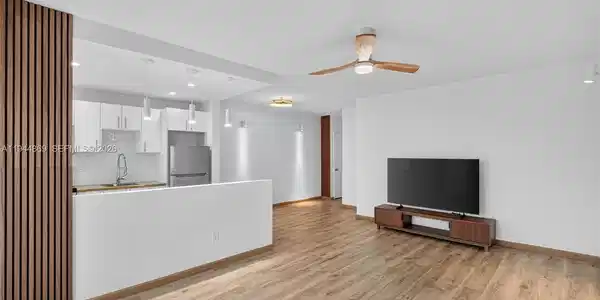 1334 Euclid Ave