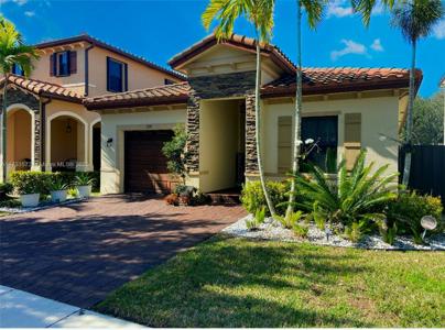536 SE 33rd Ter