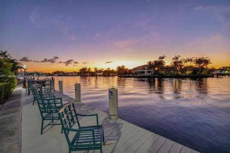 1811 Middle River Dr