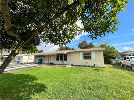 402 NW 3rd St
