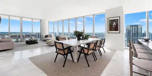 700 NE 26th Terrace