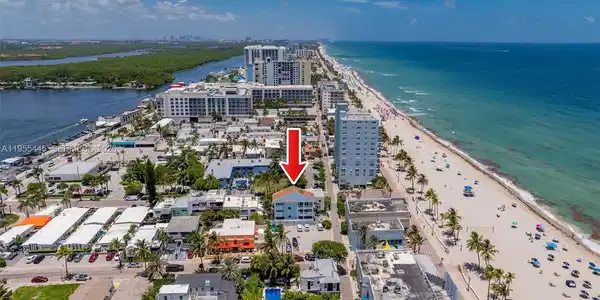 311 N Surf Rd