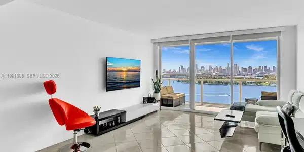 650 West Ave