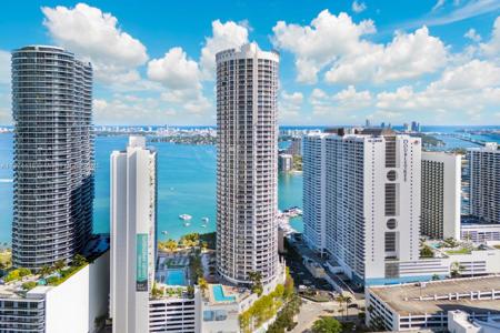 1750 N Bayshore Dr