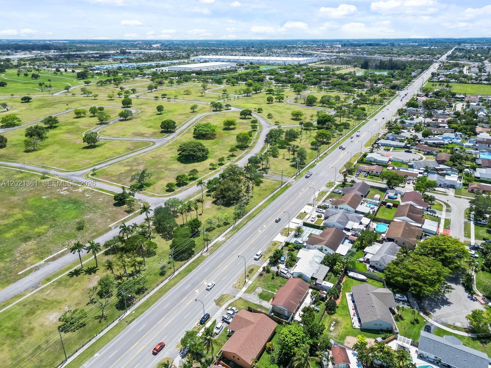 Image 4: Panoramic View of the street