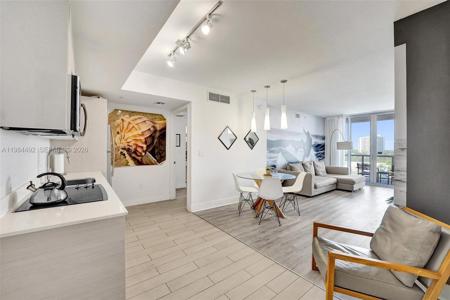 2602 E Hallandale Beach Blvd
