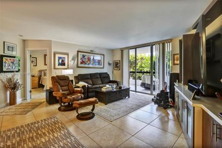 3500 Mystic Pointe Dr