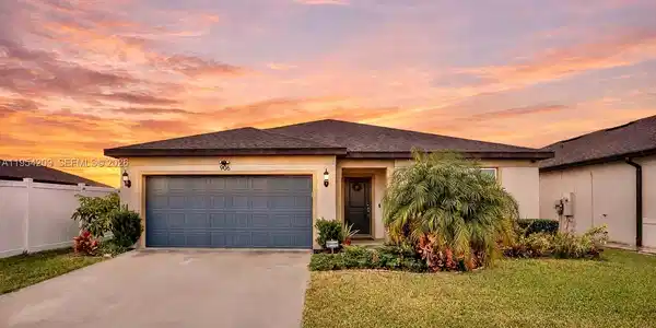 906 SWAYING SAWGRASS AVENUE, Ruskin