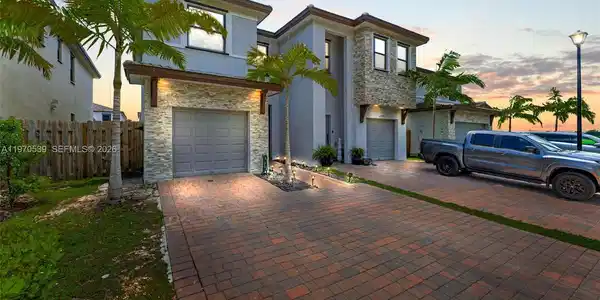 25565 SW 109th Ave