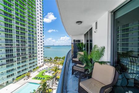 1750 N Bayshore Dr