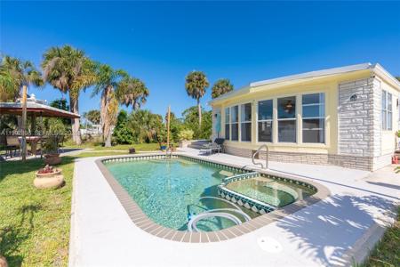 8243 Pinetree Lane
