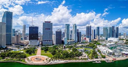 50 Biscayne Blvd