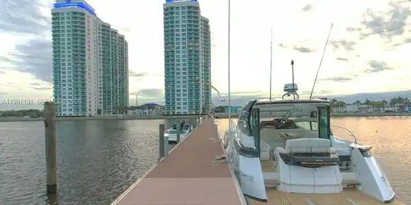 231 Riverside Dr