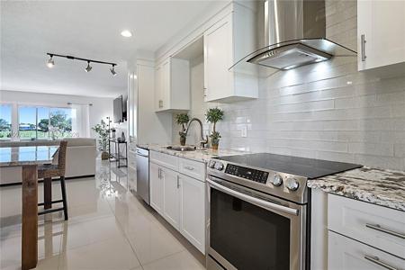 9169 SE Riverfront Ter