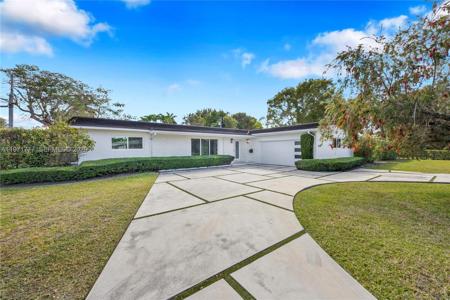 5680 SW 86th St