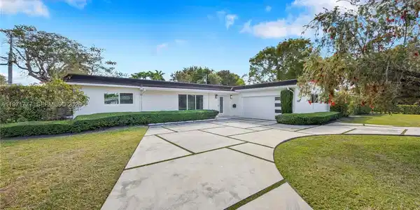 5680 SW 86th St
