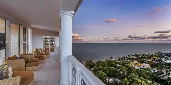 430 Grand Bay Dr