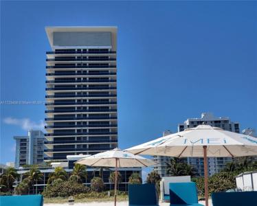 5875 Collins Ave