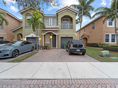 1417 SE 26th Ave