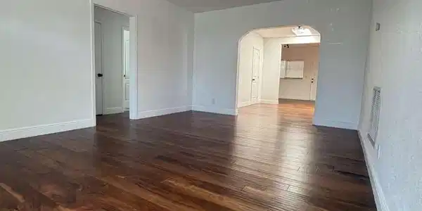 Image 3: Brown.3