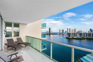 3330 NE 190th St Unit 2115