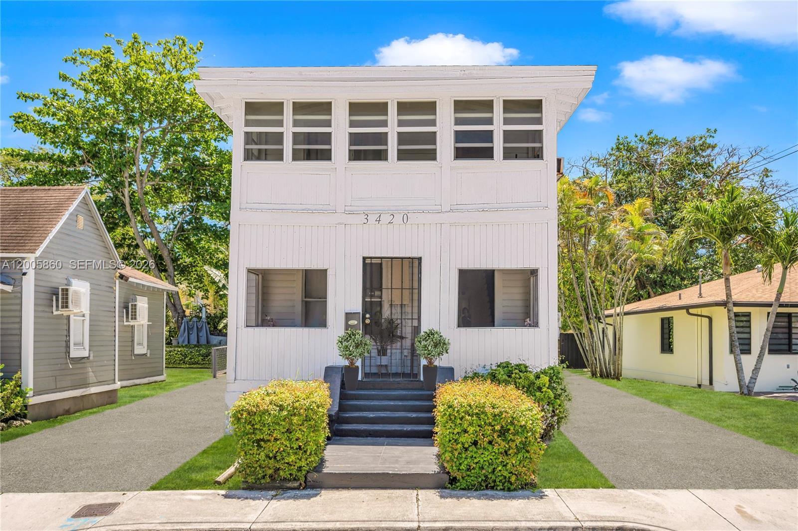 Image 1: virtual picture of the front of the home